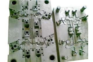 汽（qì）車配件模（mó）具